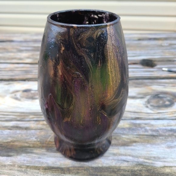 ACCENT Vase - Home Decor Acrylic Pour Vase - Picture 3 of 4